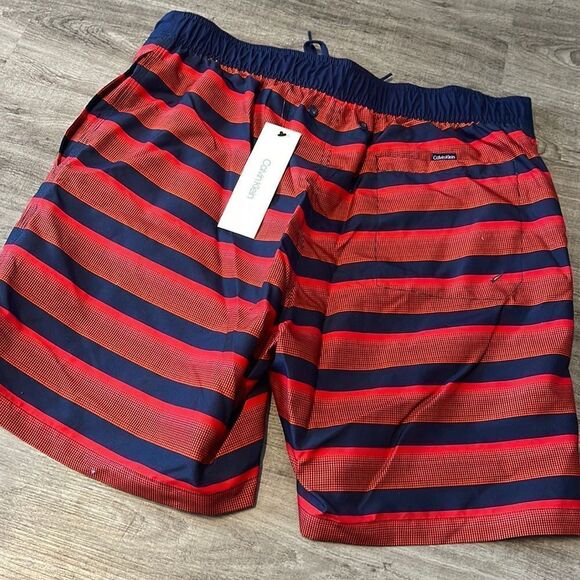 Calvin Klein Mens Swim Trunks Medium NEW - Picture 2 of 2